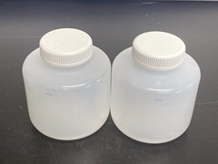 Used (2) EPPENDORF 1000mL PP Wide-Neck Centrifuge Bottles F-Bttm 5910770006