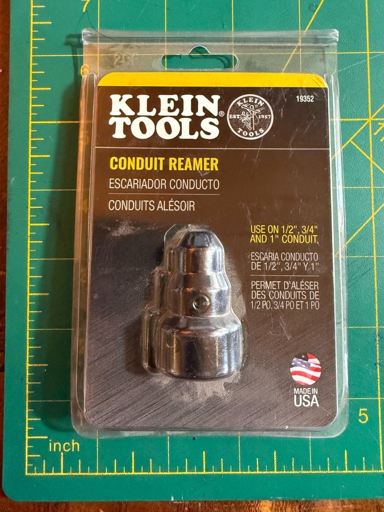 Klein Tools 19352 Conduit Reamer for 1/2″, 3/4″, 1″