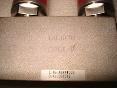 FUJIKIN DIAPHRAGM BLOCK VALVES, TYPE N.C., O.P. 0.5~0.6MPA 567512