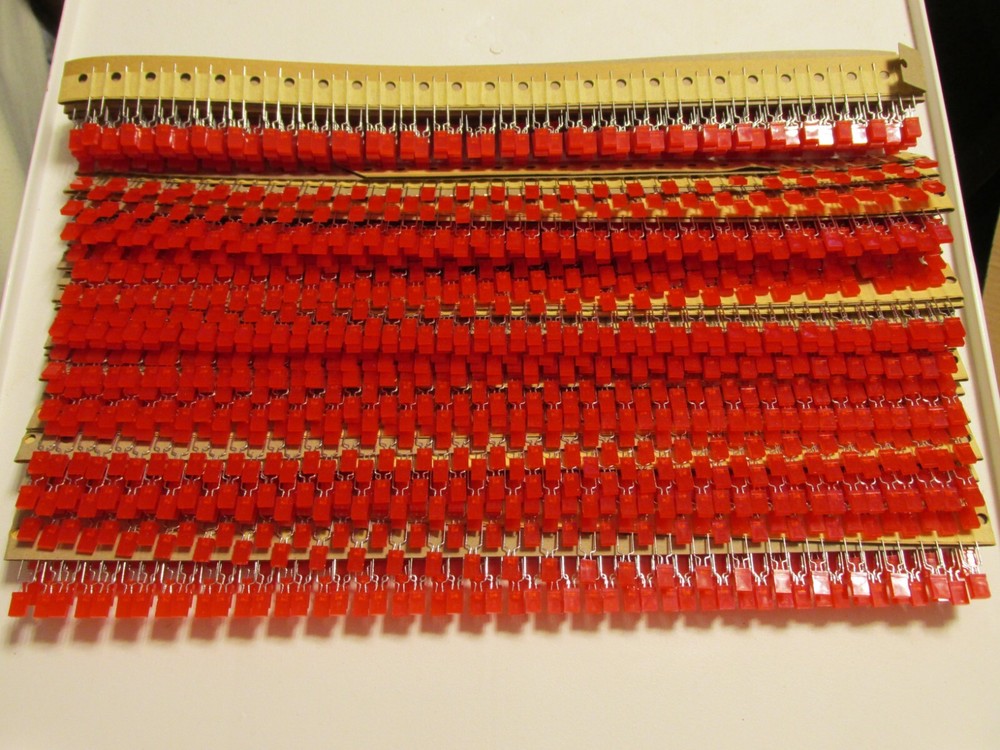 25 Red Diffused 2x5x7mm LED Rectangle Rectangular LED Diodes Fast Tracked Ship