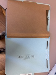 Letter classification folders brown and blue