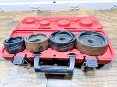 Milwaukee 49-16-2695 Conduit Knockout Set 2-1/2″, 3″, 3-1/2″ & 4″ & Case G1304