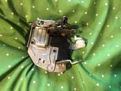 Mercedes W124 door lock assembly left front drivers new oem A1247200935