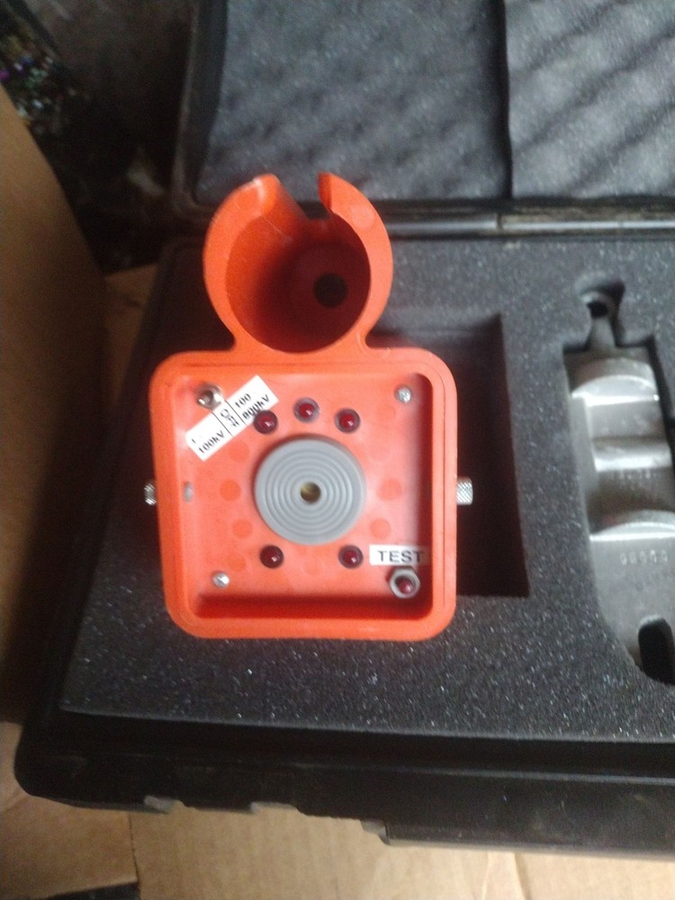 Hubbell Chance Super Tester C403-2298 H-1990/ST 0-80kv Multi-Range Voltage