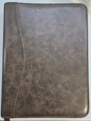 DayTimer Planner Organizer, Brown Vinyl, 7 Ring Binder 8 x 10.5 in. w/Zipper