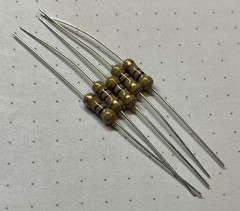 470 Ω, 5%, 500 mW (1/2 Watt), Carbon Film Resistor, Unbranded, 5 Each