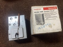 Resideo (Honeywell) L8148J1009 Aquastat Hi-Limit Immersion Relay 120V – USA