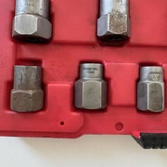 Cornwell Tools ATC54113 13 Piece 1/4″ – 3/4″ 8mm – 19mm Bolt Extractor Set