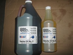 1 GALLON OF MOBIL VACTRA WAY OIL #2 & 1 QUART OF VELOCITE SPINDLE OIL #10 “NEW”