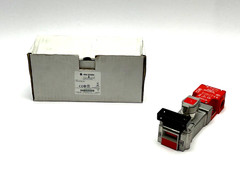 Allen Bradley 440T-MSSSE220A Ser. A Guardmaster Trapped Key Mechanical Interlock