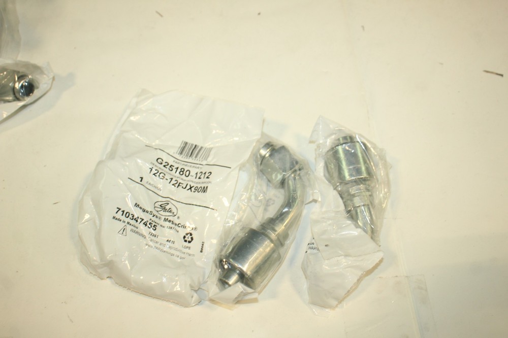 Lot of 3 Gates Hydraulic Hose Fittings G25180-1212 12G-12FJX90M