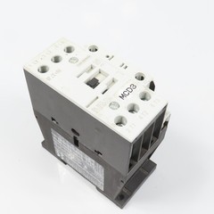 Eaton DILM25-01 XTCE025C01 3PH 20HP Contactor 110V Coil 40A 600V Max
