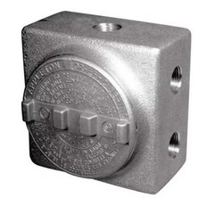 Appleton Electric Grss100 Conduit Outlet Body,7 Hub,1 In.