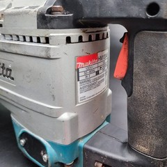 Makita HM1304B 35lb Demolition Hammer Needs Repaired. Runs Hammer not working
