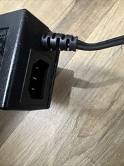 Extron 28-327-57LF Power Supply Adapter 12V DC 1.5 A, 100-240V AC 50-60