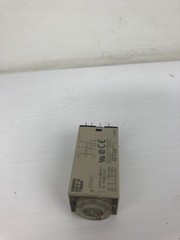 Omron H3Y-2 Timer Relay AC250V~DC30V 250V 5A