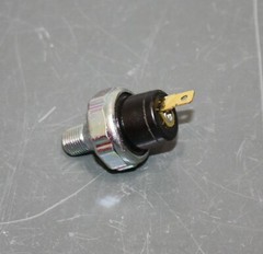 1/8″ NPT Oil Pressure Sensor Switch N036388, 1 Contact NO, 6 PSI