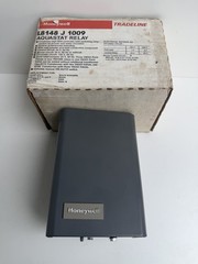 Honeywell L8148J 1009 Aquastat Relay Tradeline Boiler Control L8148J1009 24V/120