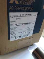 NEW MITSUBISHI HF-SP2024B AC SERVO MOTOR. 3AC 281V 5A 2KW,2000 R/MIN,5.0A.AM
