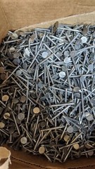5 Pounds of 1 5/8″ Common Nails