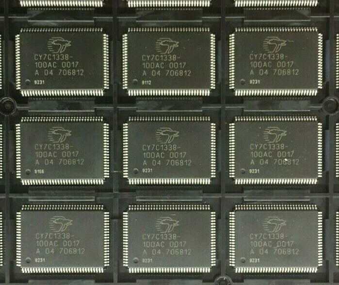 (3 PIECE LOT) CY7C1338-100AC, CYPRESS, Cache SRAM, 128KX32, 8ns, CMOS, PQFP100