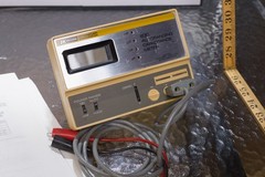 B&K Precision Dynascan Model 830 Auto Capacitance Meter early LCD 1979 Tested