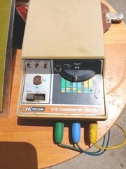 VTG B&K Precision 510 Transistor Tester with Case, Leads & Manual Needs Battery