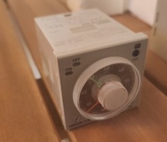 Omron Timer H3CR-F8-300 100-240V 50/60Hz