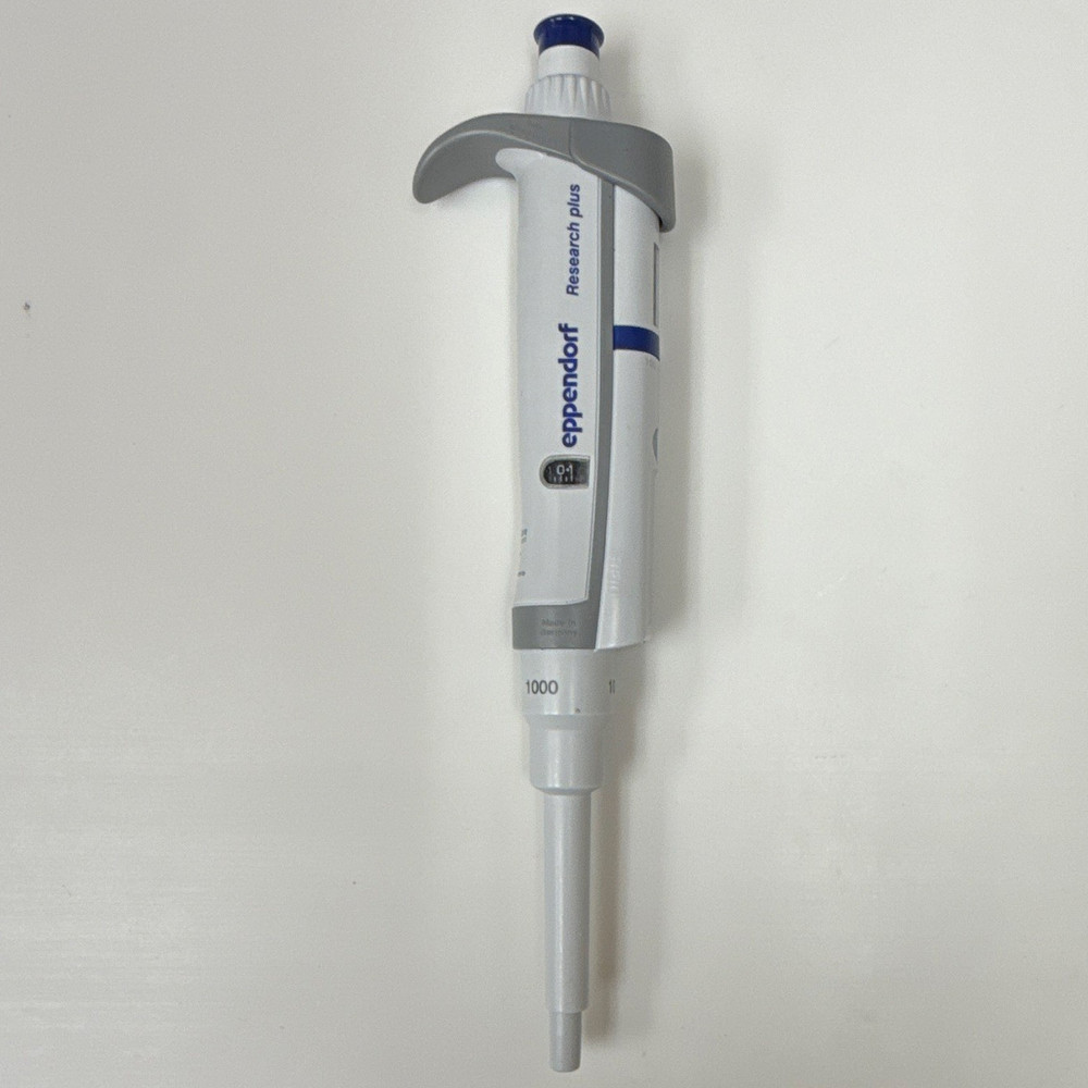 Eppendorf Research plus Single Channel Adjustable Micropipette Pipettor P1000