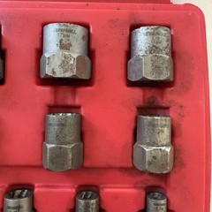 Cornwell Tools ATC54113 13 Piece 1/4″ – 3/4″ 8mm – 19mm Bolt Extractor Set