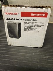 Honeywell L8148J1009 Aquastat Relay 7.4 AFL 24/120V Corded Electric