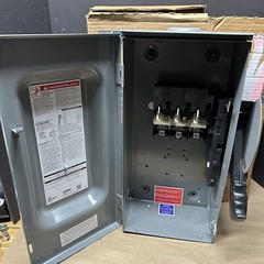 NEW SQUARE D HU362RB NON-FUSED SAFETY SWITCH 3R OUTDOOR 60 A 600 V