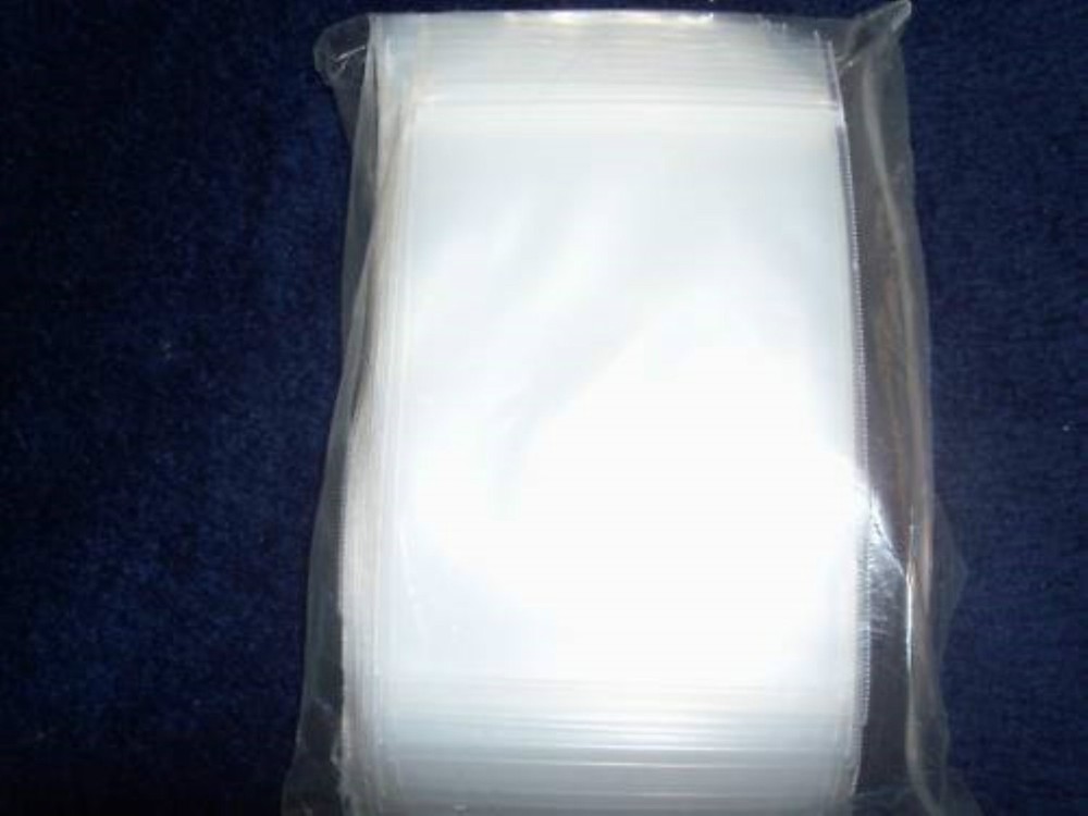 (50) 2.5″x3.5″ resealable zip bags 2mil