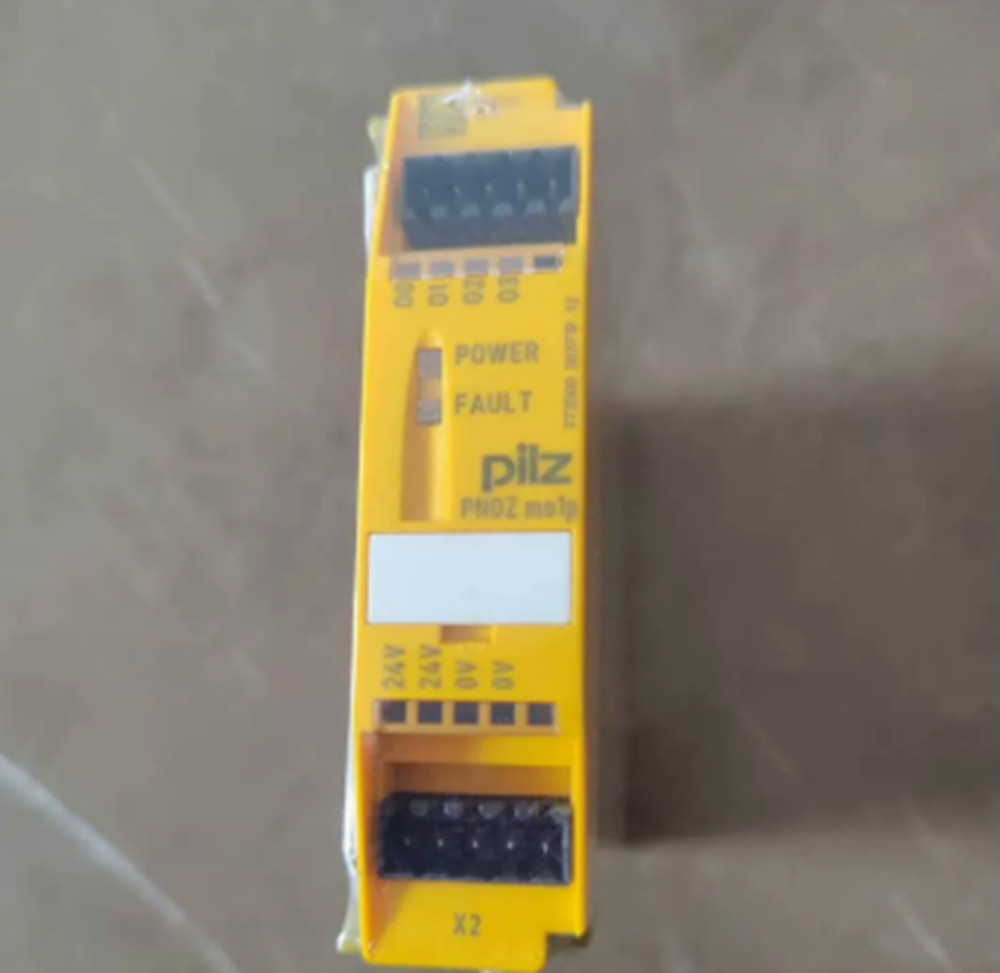 NEW PILZ PNOZ mo1p 773500 Safety Relay