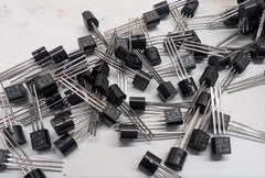 200x Motorola/ON MPS2907 PNP Transistors TO-92 M317 600mA Semi Spec NOS