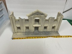 White Foam 20 inch Front building w/2nd Floor, Marx soldiers #2