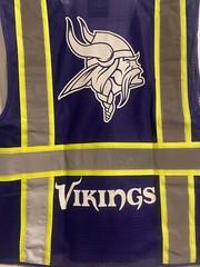 🏈🦺🏈🏈🦺MINNESOTA VIKINGS SAFETY PPE VEST W/SILVER REFLECTIVE LOGO M/L/XL/2XL