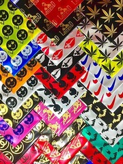 BaggiesSince1987 – 3″ X 3″ Zip Seal DESIGN BAGS 3030 METALLIC PRINT, 👀Details🔽