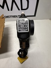McDonnell & Miller 676 Low Water Cut Off / Built In Type