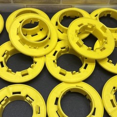 22- Caddy EASY SNAP Gromet ESG1, Yellow, Open Package