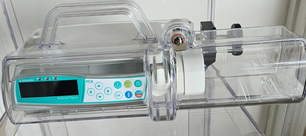 BRAUN PERFUSOR PCA SYRINGE PUMP model no : 8713080U