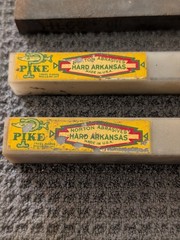 Set Of 5 Norton Abrasives Oilstone India, Soft Arkansas And Pike Hard Arkansas