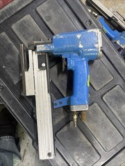 JOSEF KIHLBERG JK35T590 126289 1″ CROWN AIR CARTON PLIERS/ STAPLER