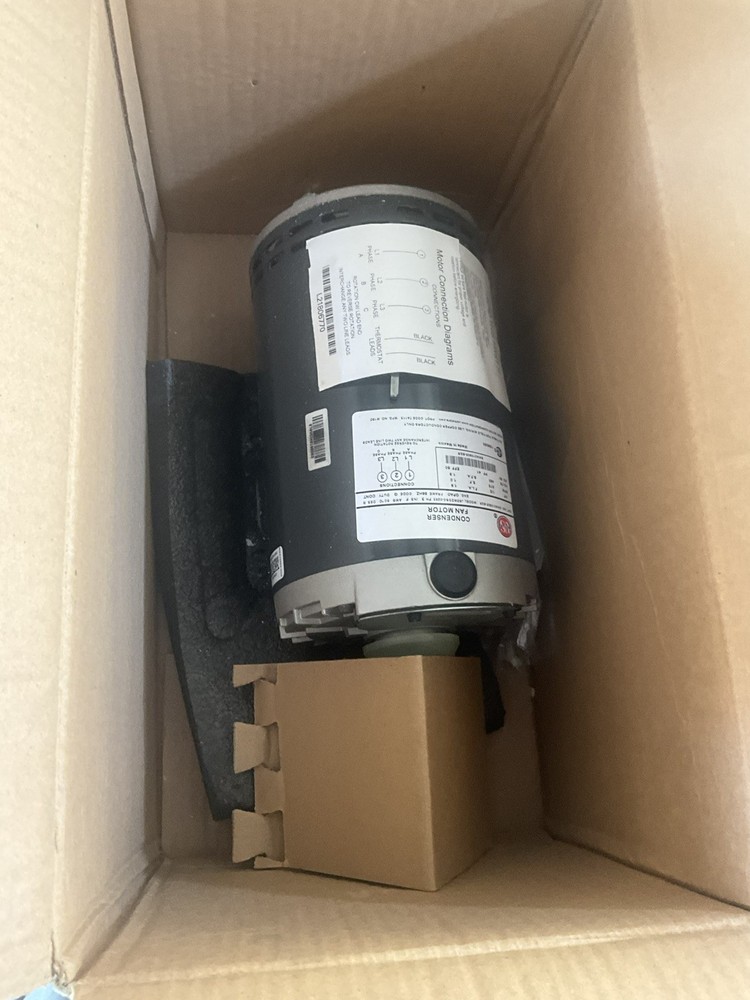 US MOTORS CONDENSER FAN MOTOR SWA010905-SGR 1/2HP 575RPM 1.9A 480V 3PH 1 Y W