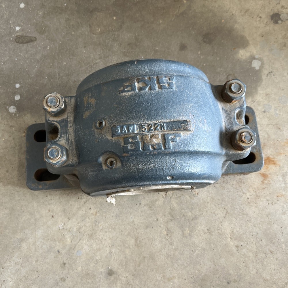 SKF SAF-522-N PILLOW BLOCK BEARING HOUSING WITH SNW-22-3-11/16 BEARING SLEEVE