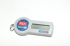 RSA SecurID SID700 Hardware Token 151597249