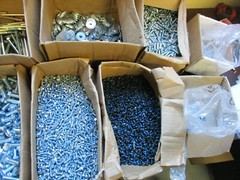 25 LBS BULK ASSORTED LOOSE STEEL FASTENERS NUTS/BOLTS/SCREWS/WASHERS NOT MIXED