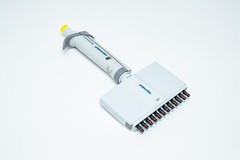 Eppendorf Research Plus Multichannel Pipettor, 12 Channel, P100