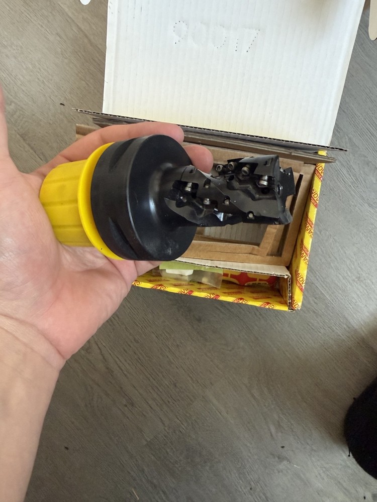 CoroMill® 390 long edge square shoulder milling cutter ra390-032c6-45m CNC