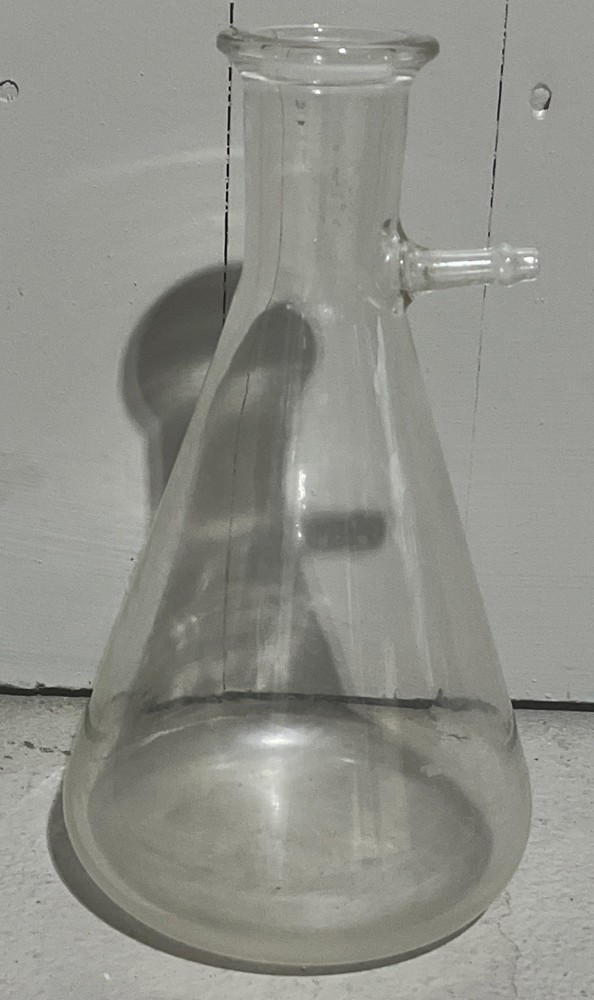 Vtg PYREX 1000mL Filter Flask Vacuum Side Arm Lab Glass W/Green Stamp